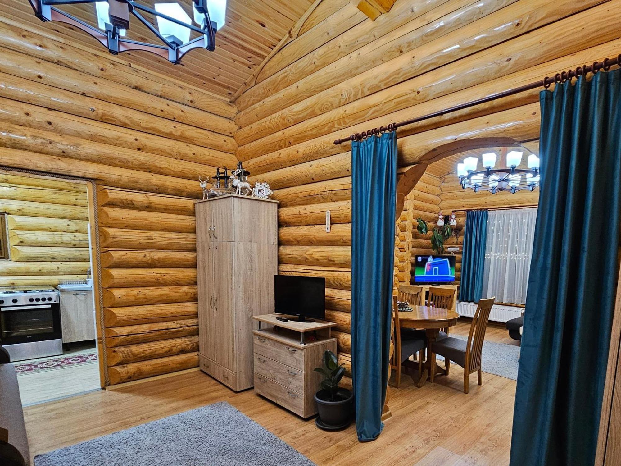 Cabana Alesia, Relaxare La Poalele Raraului Câmpulung Moldovenesc Екстериор снимка